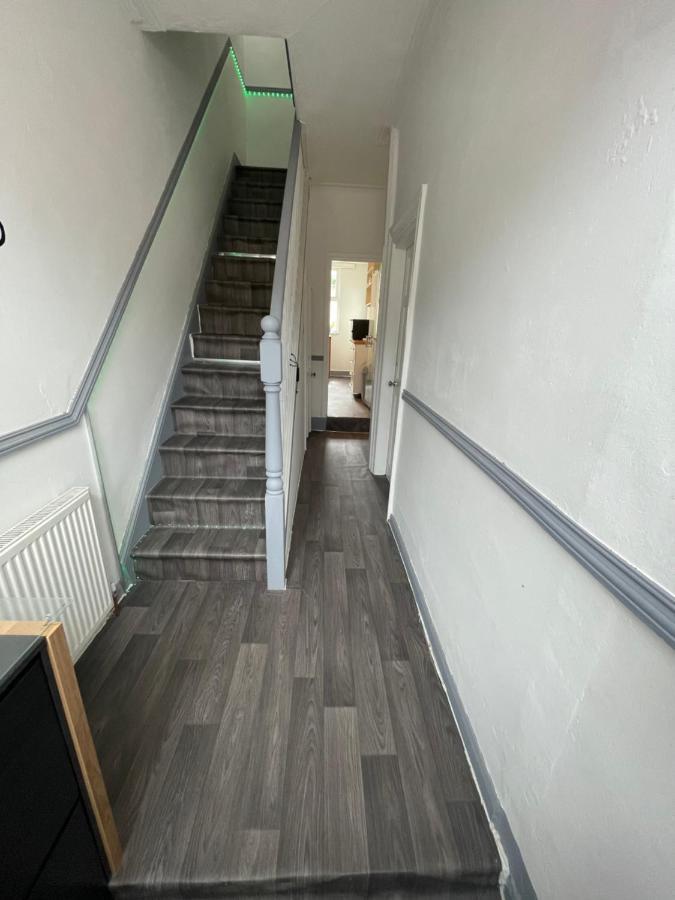 M&C Guest House Birkenhead Exterior foto